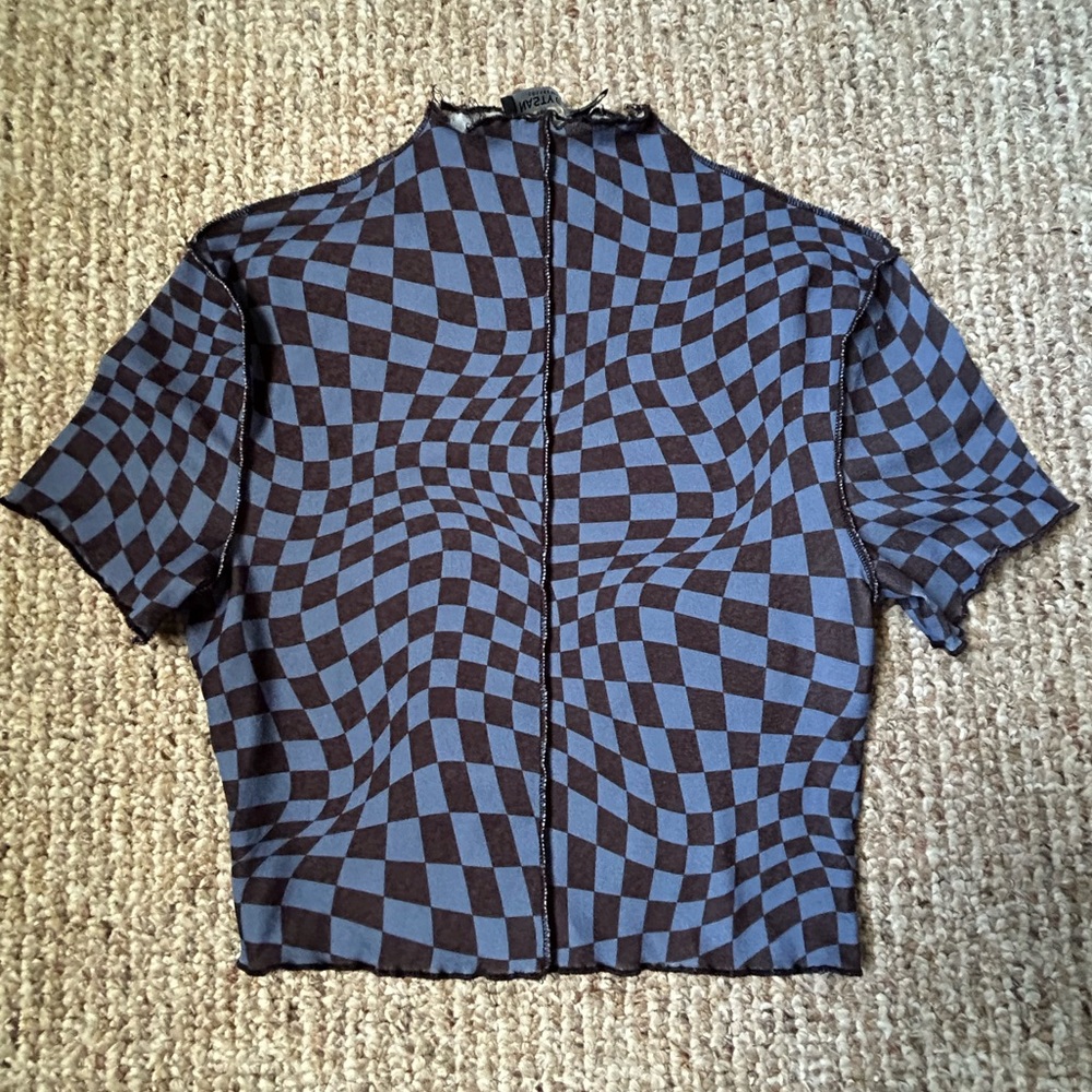 Wavy checkered crop top